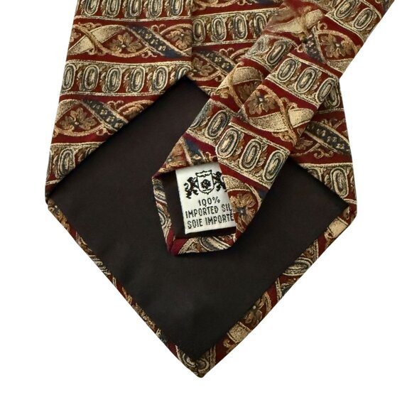 The Metropolitan Museum Of Art All Silk Greek Patterned Necktie Made in Canada - Picture 5 of 9